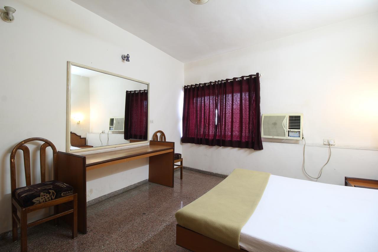 Soubhagya Inn Silvassa Buitenkant foto
